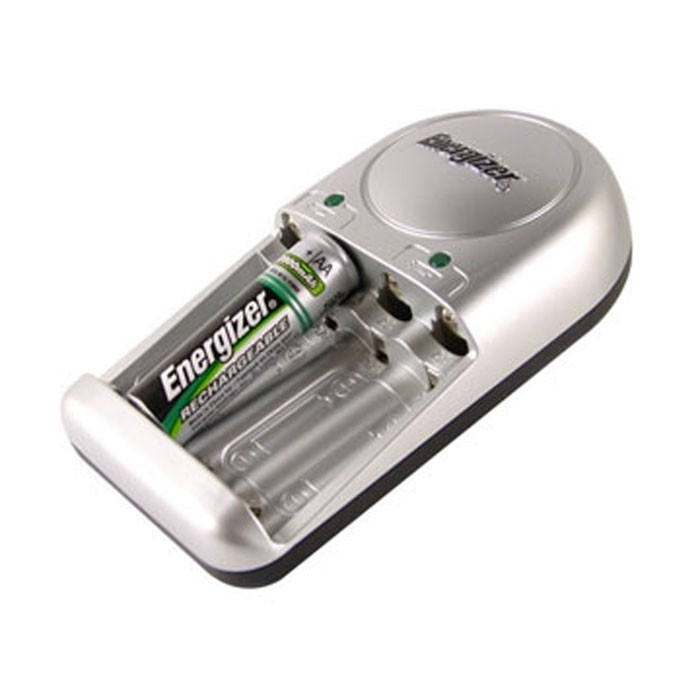 EVEREADY AA/AAA Battery Charger with 2 AA Batteries