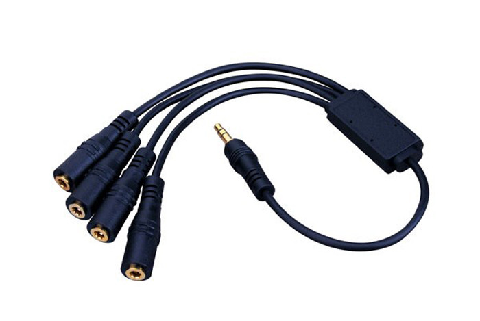 VANCO 3.5mm Stereo Plug to Four 3.5mm Stereo Jacks Cable